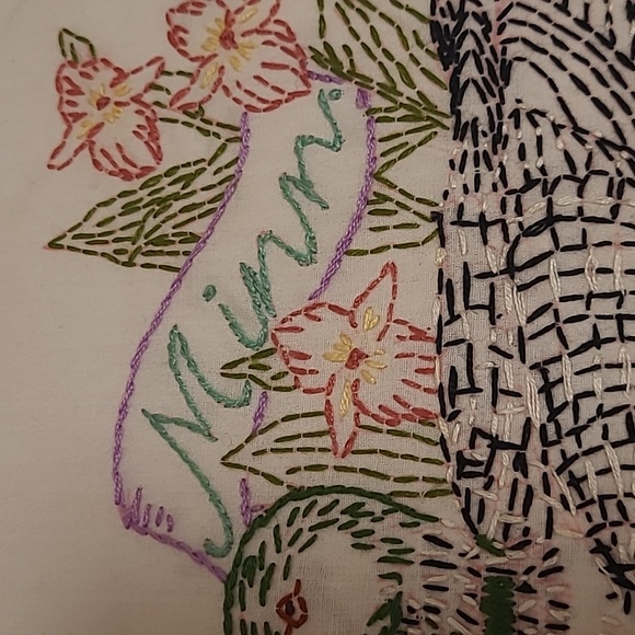 Vintage Hand Stitched Minnesota State Bird & Flower. - Picture 5 of 16